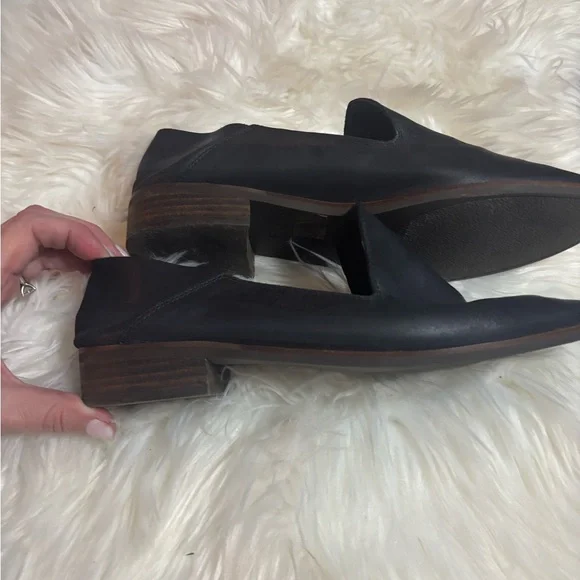 Lucky Brand Black Cahill Women's Flats - Picture 3 of 9